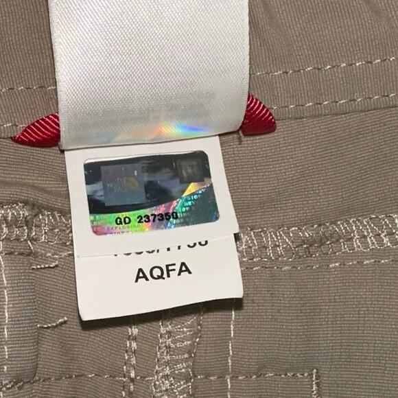 The North Face Khaki Convertible Hiking Pants - Picture 9 of 10